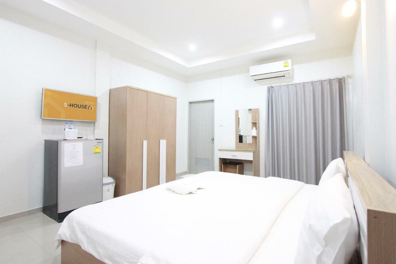 S-House Hotel Сурин Экстерьер фото